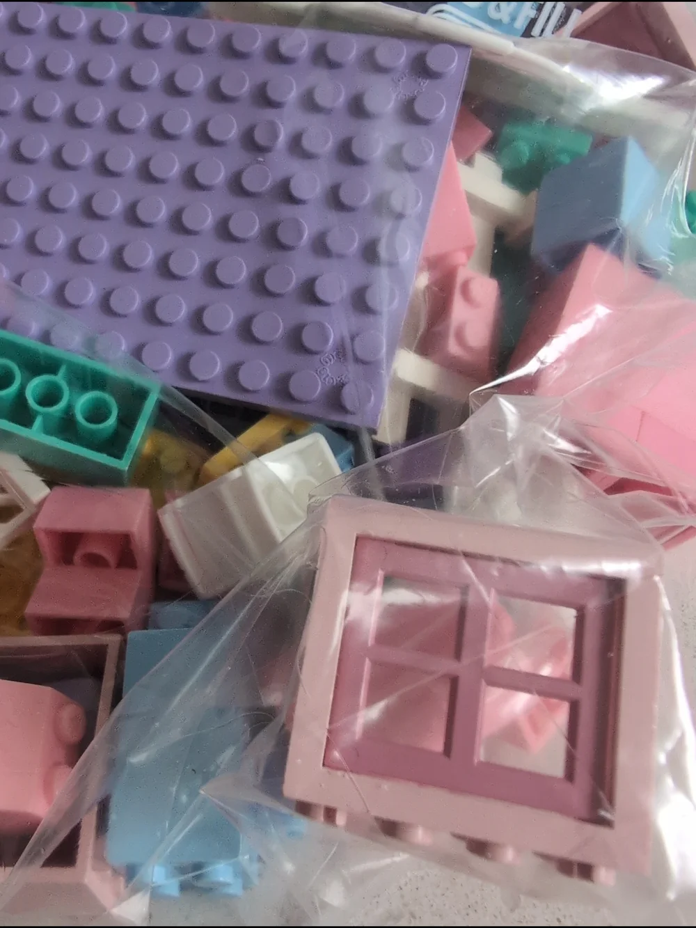 Pastel Mega bloks And Lego Building Block Toy Set for Kids Nearly 1 Pound